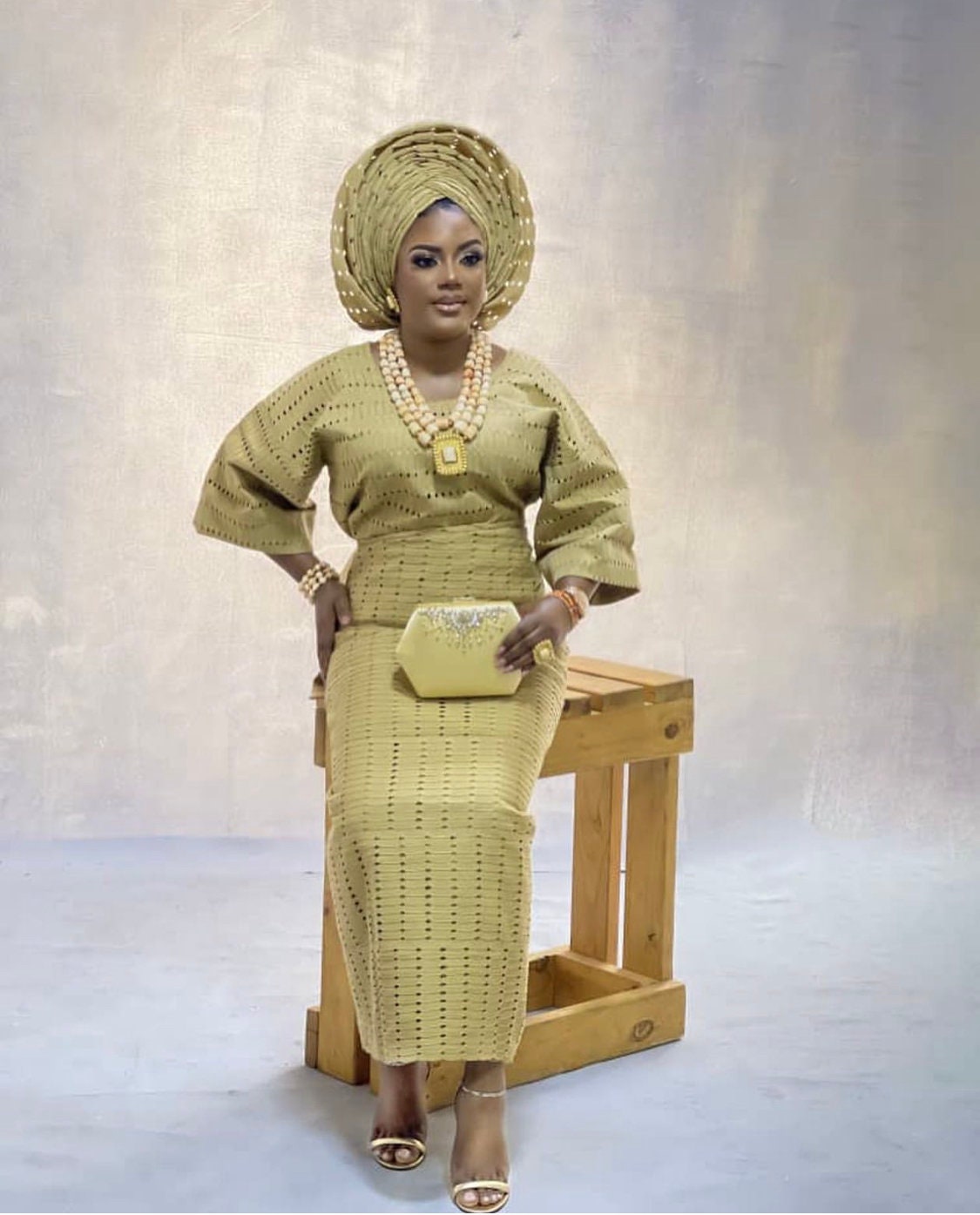 Vintage Etu Bride's Aso Oke, African traditional wedding, photo shoot, complete wedding dresses, Onja Owu, Sanyan